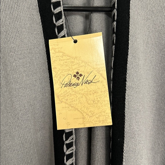 Patricia Nash Gray and Black Knit Shawl NWT - Picture 3 of 4